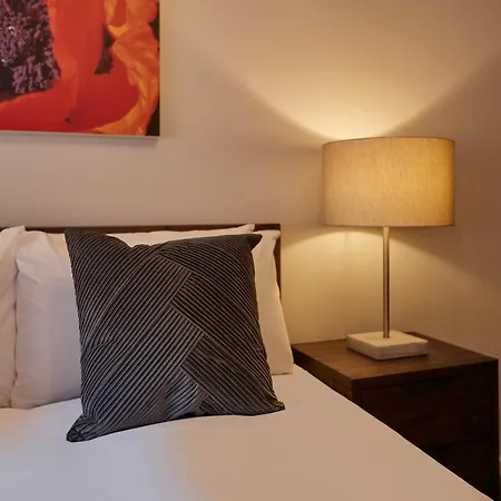 Apartment Host & - Bagdale Rise